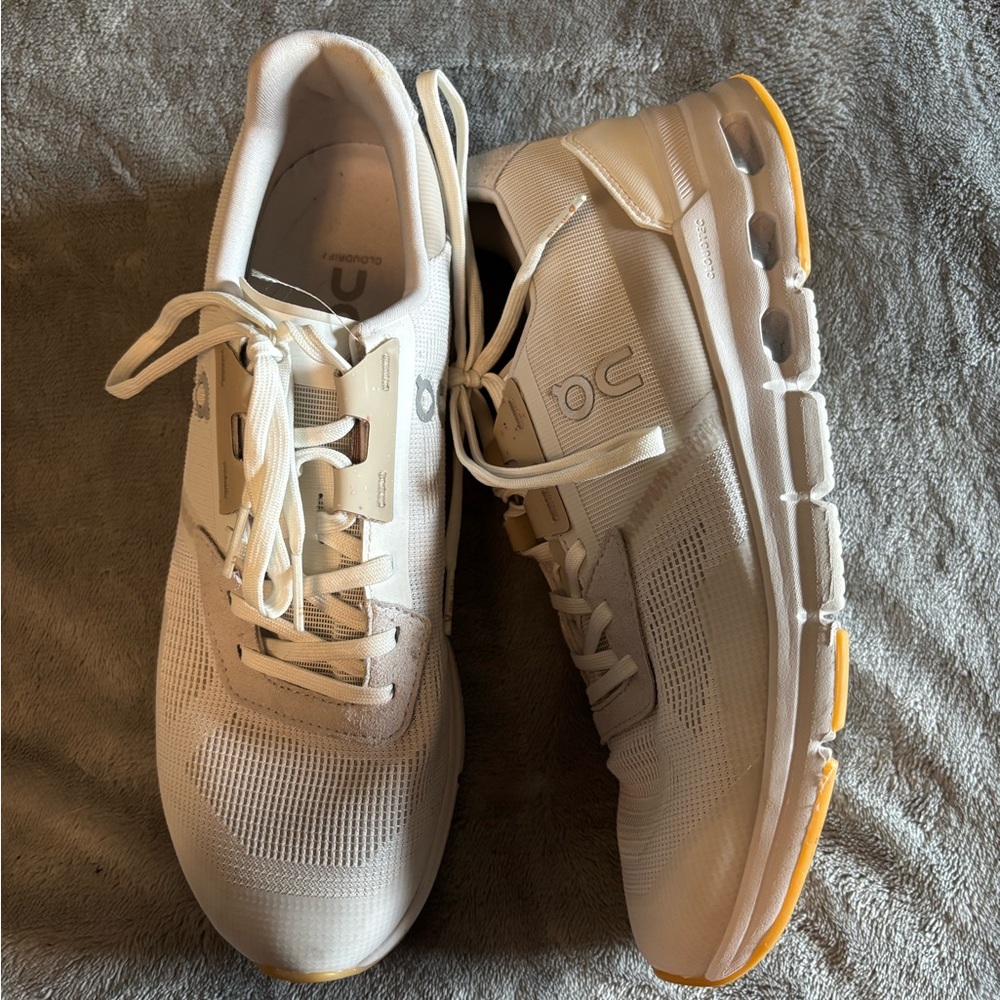 On Running Women's Athletic Shoes - White and Yellow